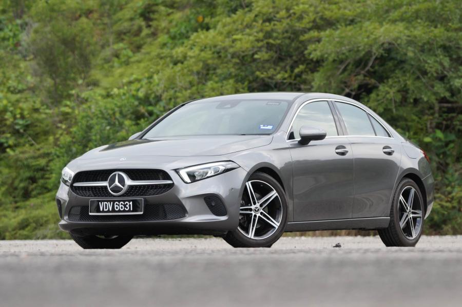  Mercedes-Benz A200 Progressive Line Sedan (V177) 2019 года  (MY) (фото 1 из 22)